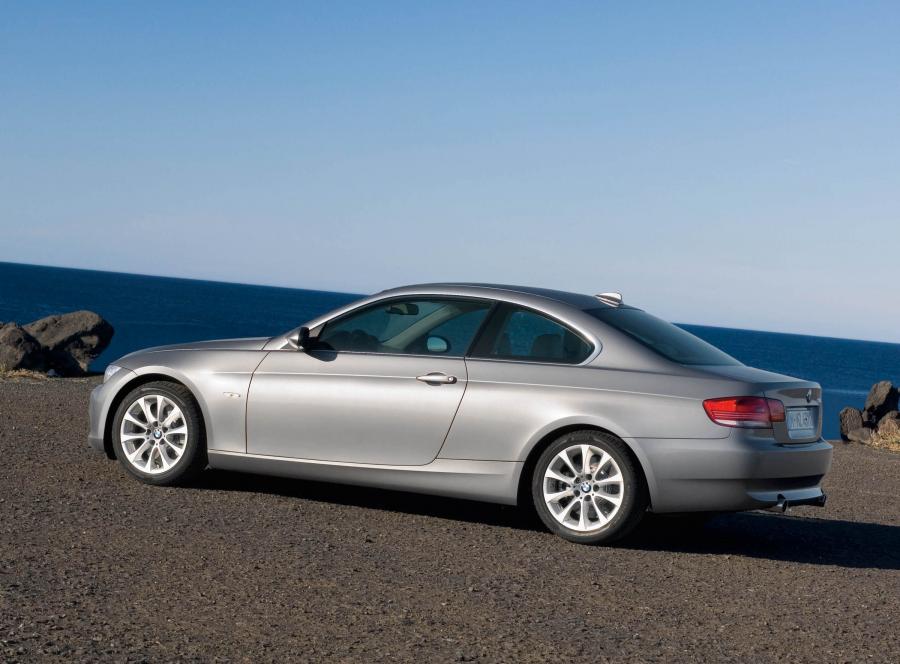  BMW 3-Series Coupe 2007 года  (фото 196 из 219)